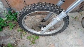 Gilera RC 125 mám kola, rám a výfuk - 3