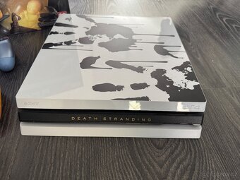PlayStation 4 Pro 1TB Death Stranding Limited Edition - 3