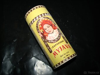 různé retro předměty, retro oblečení, kosmetika, boty... - 3
