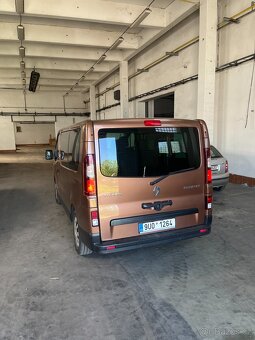 RENAULT TRAFIC - 3