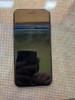 iPhone SE 64 GB - 3