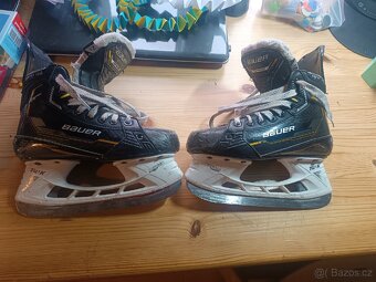 Brusle Bauer M5 PRO velikost 2.5 D - 3