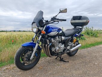 Yamaha XJR 1300 - 3