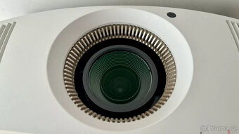 Špičkový 4k SXRD Sony HDR domácí kino projektor typ VPL-VW59 - 3