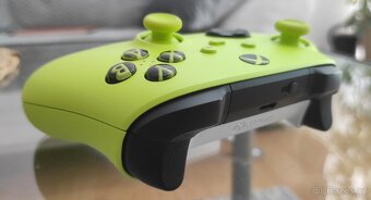 Xbox Series Gamepad / ovladač - 3