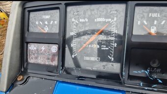 Iseki TL 3201 D 4×4 s novým čelním nakladačem - 3