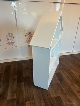 Domeček pro panenky nebo knihovna pro děti - 3