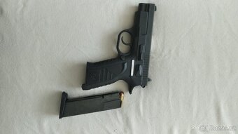 Pistole ČZ Strakonice TT 45 ACP - 3