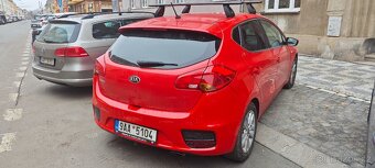 Prodám auto Kia Ceed - 3