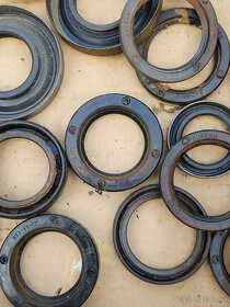 Ložiska a gufera (na žigulíka?) - 3