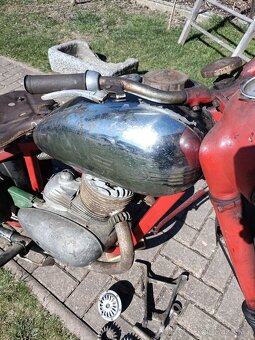 Jawa 250 Pérák - 3
