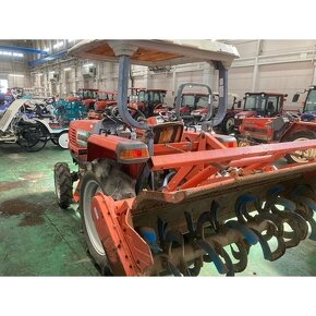 Malotraktor Hinomoto ( Kubota GL 240D) s rotavátorem - 3