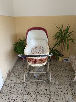Prodám retro houpací kočárek - 3
