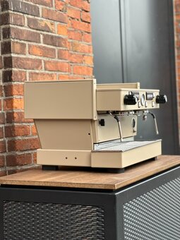 Kávovar La Marzocco LINEA CLASSIC 2AV - PO RENOVACI - 3