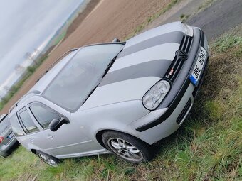 Volkswagen golf - 3