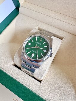 Hodinky Rolex Oyster Perpetual 41mm Green - 3