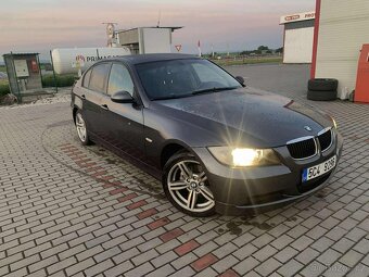 BMW e90 318d 90kw - 3