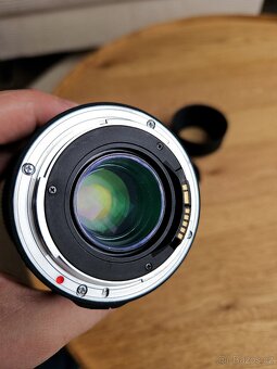 Sigma 105mm f /2.8 EX DG Macro - 3
