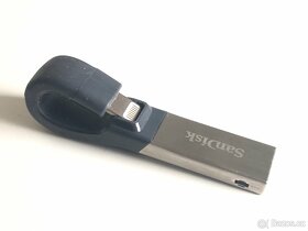 SanDisk iXpand Flash Drive 64GB - 3