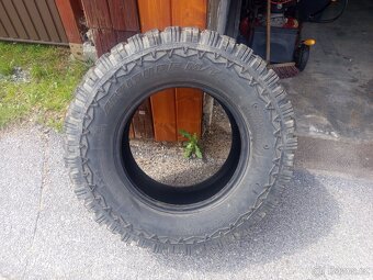 245/70/r16 - 3