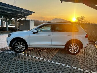 Touareg 3.0 V6 180 kW Exclusive nezávislé topení, vzduch - 3