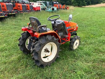 JAPONSKÝ MALOTRAKTOR YANMAR KE-4 4X4 - 3
