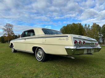 1962 Chevrolet Impala Sport Coupe - 3
