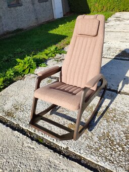 Staré desigenové houpací retro křeslo ÚLUV - 3