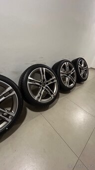 alu kola Originál BMW (M) R18 F40 F44 M140i 225/40/18 - 3