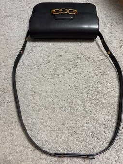 Guess Hensely černá kabelka crossbody - 3