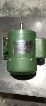 Stolní vrtačka motor - 3