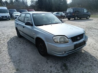 Hyundai accent 1.3i 63 kW rv 2005 - 3