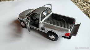 Ford F-150 - Maisto - 3