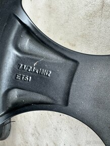 Prodám originální alu disk VW golf GTI 18" 1K0 601 025AN - 3