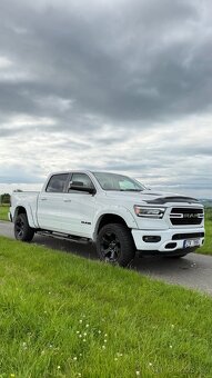 Dodge RAM 1500 - 3