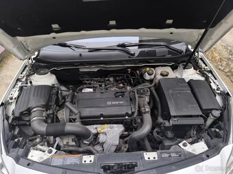 Opel Insignia sedan 1.6i turbo 132kw - 3