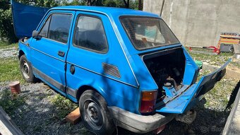 Polski Fiat 126p Maluch s TP - 3