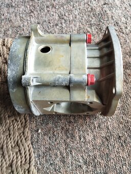 MF 70 Nový blok motoru - 3