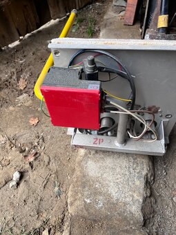 Prodám hořák na plynový kotel viadrus - 3