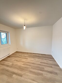 Pronájem bytu Hrádek nad Nisou - 3