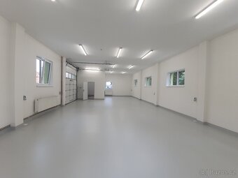 Pronájem-hala pro výrobu, sklad 144 m2 + 90 m2 parking - 3