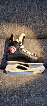 Lední brusle ( velikost cca 31 ) - 3