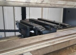 Lisy - ohraňovací APHS 31300 CNC - 3