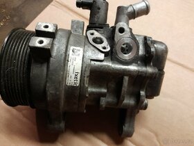 Servočerpadlo BMW 7 - 3