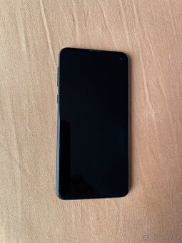 Samsung Galaxy S10e 6GB/128GB černý - 3