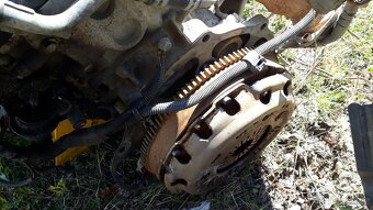 Toyota Hilux 2.5 D rv 2011 - 3