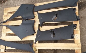 Čierna stropnica Alfa Romeo 159 sedan - 3