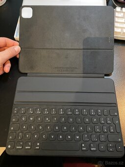 Apple Smart Folio obal pro iPad 11” - 3
