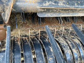 svinovací lis NEW HOLLAND - 3