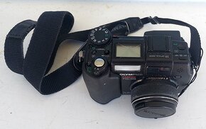 Digitální fotoaparát Olympus C5050 - 3